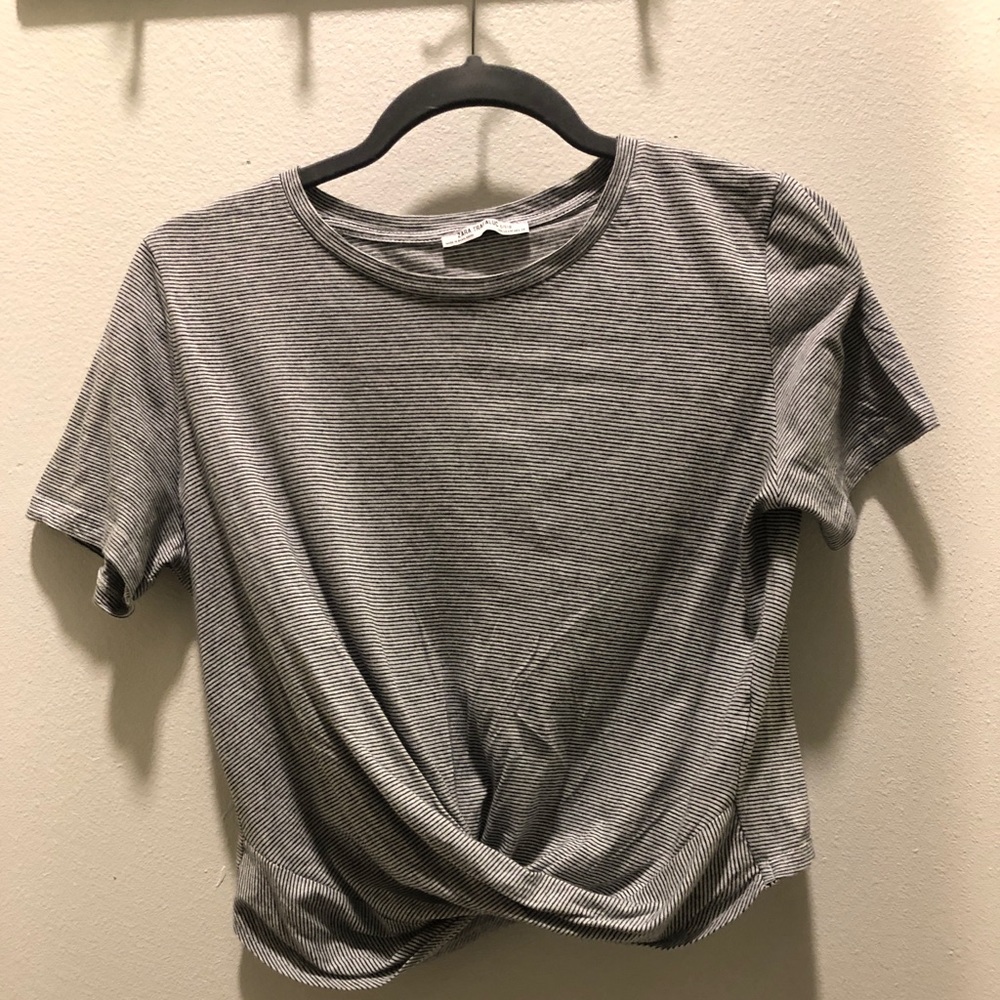 Black and white stripped zara tee